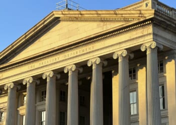 U.S. total government debt tops $40 trillion for first time