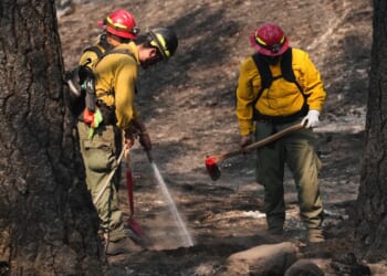 Officials warn wildland firefighters about the risks of using a supplement for smoke exposure