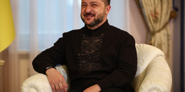 Zelenskyy gives award to Elon Musk for Starlink’s role in Ukraine
