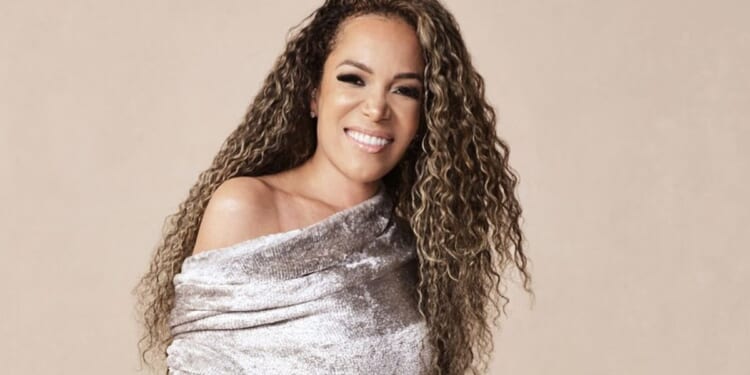 Sunny Hostin licenses image to AI studio after co-hosts blasted the tech