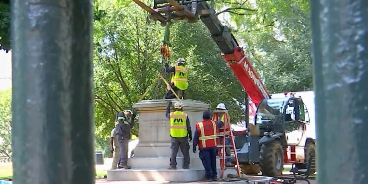 Virginia removes three Confederate memorials