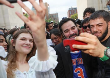 Hundreds show up to judge New York City Mayor Zohran Mamdani look-alike contest