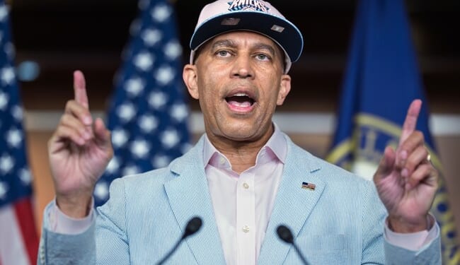 Hola, Yanquis! 37 Illegal Years in US, Speaks Nary a Word of English, and Demanding Citizenship – HotAir