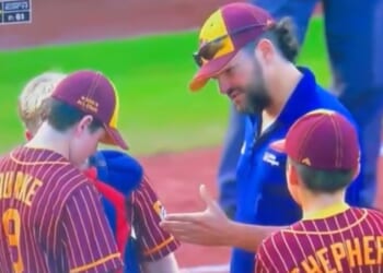 One person called it, "the greatest Little League mound visit of all time!"