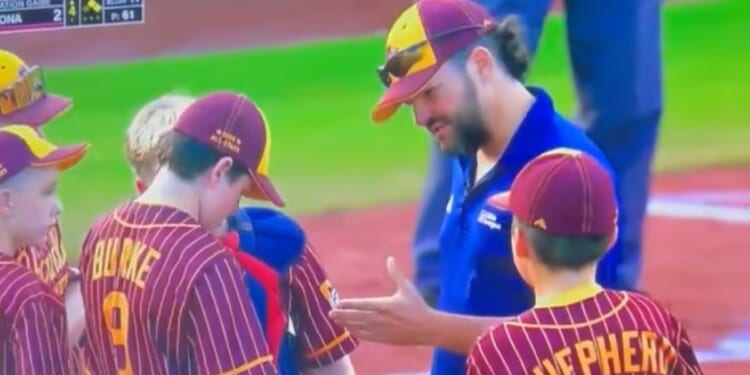One person called it, "the greatest Little League mound visit of all time!"