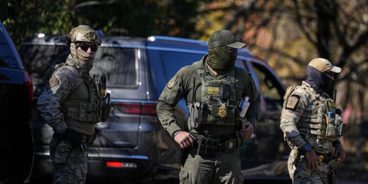 Border Patrol Puts Illegal Alien Caravan on Notice – PJ Media