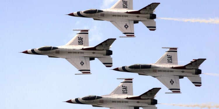 Air Force Thunderbirds' F-16 lost power, crashed last year due to 'misaligned' engine fan blade
