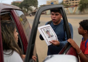 Months after Venezuela earthquakes, a family refuses to give up search for their missing relative