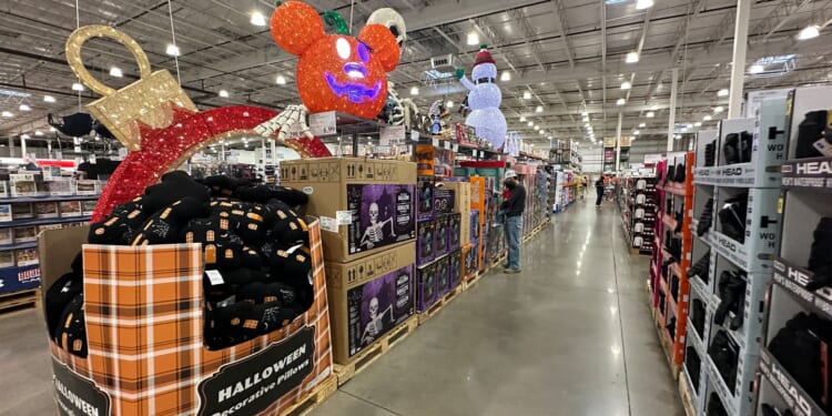 Night of the rising costs: Halloween industry predicts record revenues as tariffs jack up prices