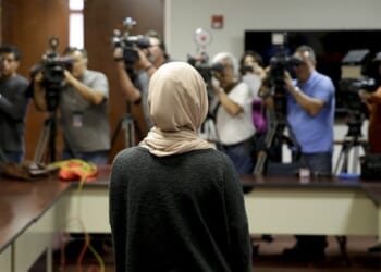 Now Leftist Frenchwomen Are Donning Hijabs – PJ Media