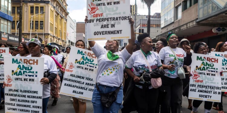 Protesters against illegal immigration in South Africa call for more deportations