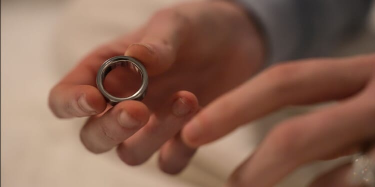 Smart ring maker Oura puts off initial public offering due to market 'uncertainty'