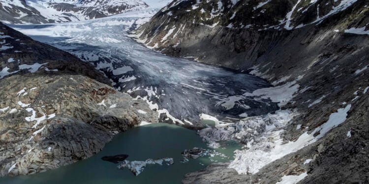 Swiss glaciers lose over 5% of ice volume in 2026 as heat waves, low winter snow accelerate thaw