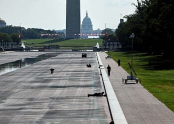 Trump administration awards $2.7 million contract for Reflecting Pool repairs