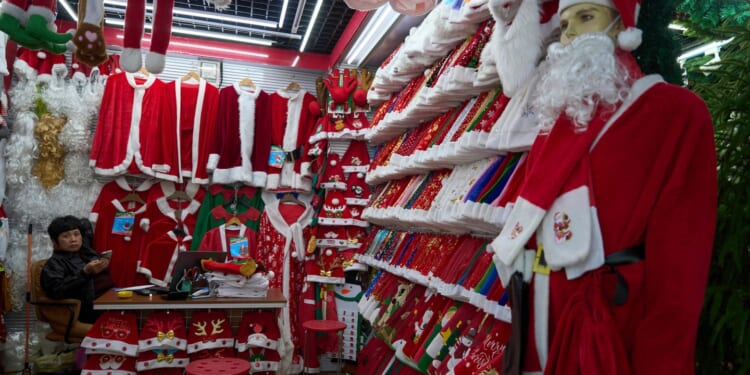 U.S. and China release reciprocal $30 billion product lists for tariff cuts after Trump-Xi meeting