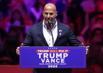 Vance courts NYC conservative Jewish radio host in White House sit-down