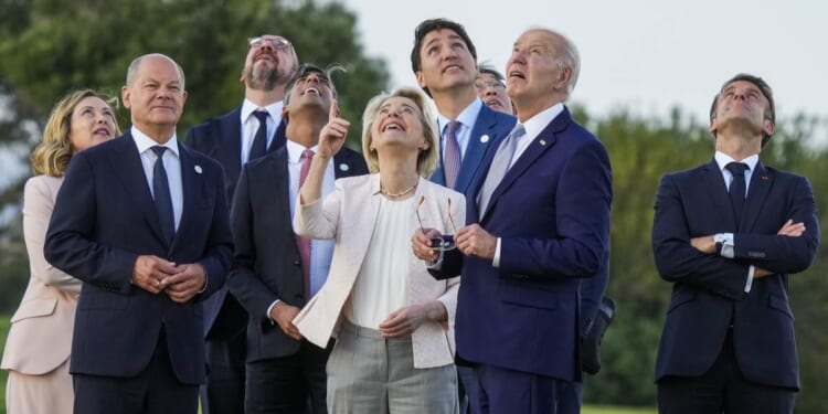 Biden Was Ready for Mount Rushmore, but Then Someone Passed the Hat – PJ Media