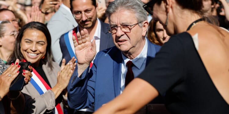 France's public debt hits records as economy takes center stage in French election