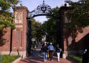 Harvard wants $10 million gifts to hire conservative professors -- critics say it's all about Trump