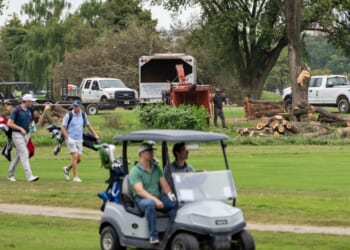 Trump announces the renovation of East Potomac golf course in D.C. will start next month