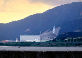 U.S. and China weigh nuclear lab tours as Washington accuses Beijing of secret tests