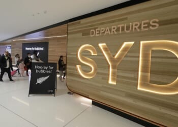 Wellness influencer is disgruntled after flight attendant refuses to lift 9 pound carry-on bag