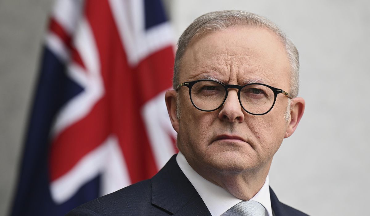 Australian PM accuses Iran of organizing antisemitic attacks and expels ambassador