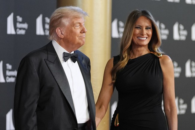 The Left Melts Down Over Gloria Gaynor Kennedy Center Honor – PJ Media