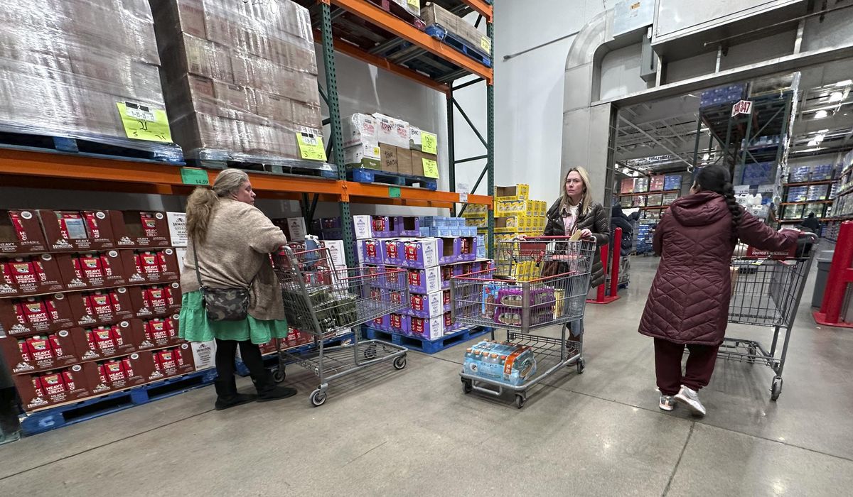 Wholesale prices fell a bit in August, signaling a Federal Reserve rate cut is more likely