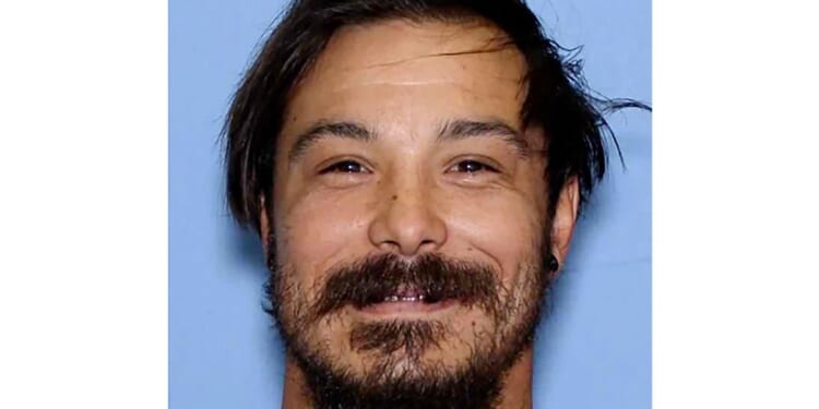 Dead body in Washington state woods confirmed to Travis Decker, man accused of killing 3 daughters