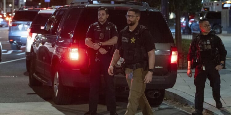 No injuries after Secret Service car catches fire in Northwest D.C.