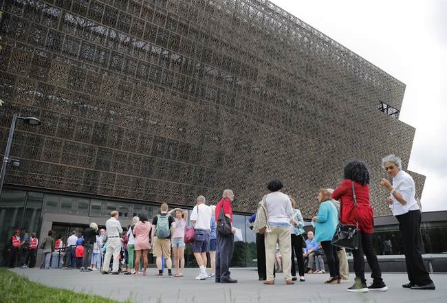 Smithsonian Celebrates Violent Racist Cult – PJ Media