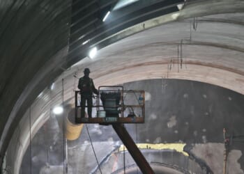 Trump admin pauses $18B for major NYC infrastructure projects, alleging discrimination concerns