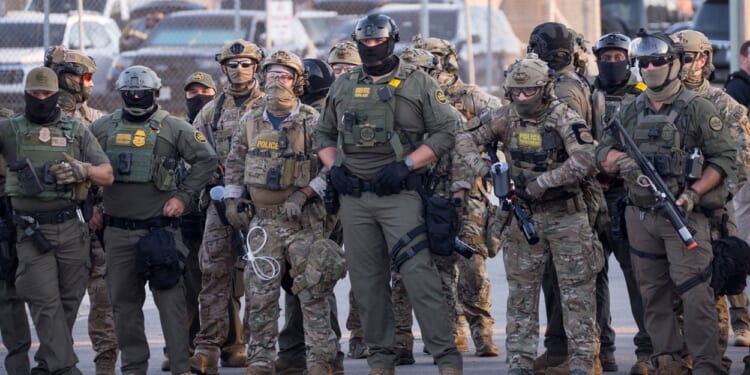 Trump Adviser Rips NFL for Choice of Super Bowl Halftime Pick