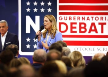 Amid government shutdown, Democrats in governors races see political opportunity