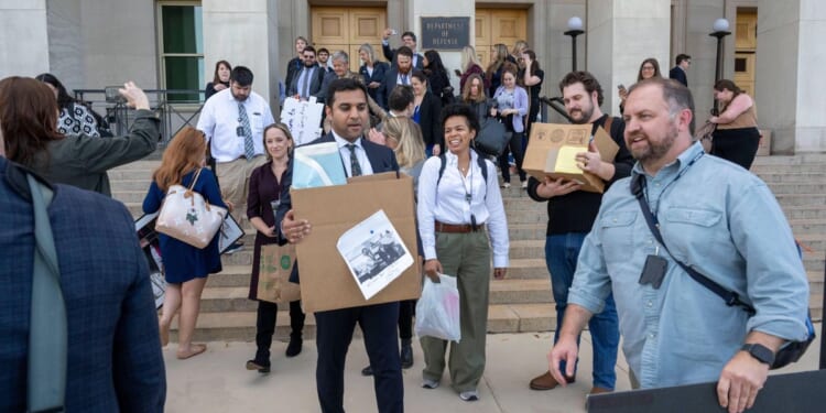 After others departed, Pentagon announces 'new' press corps filled with conservative news outlets