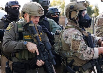 More elected officials caught in crosshairs as federal agents ramp up Chicago immigration crackdown