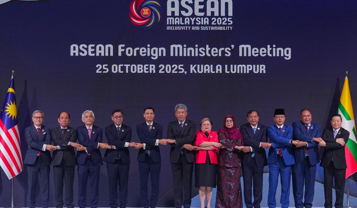 ASEAN neutrality eroding as global powers compete, Malaysia warns