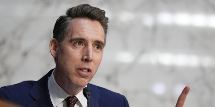 Senators announce bill that would ban AI chatbot companions for minors