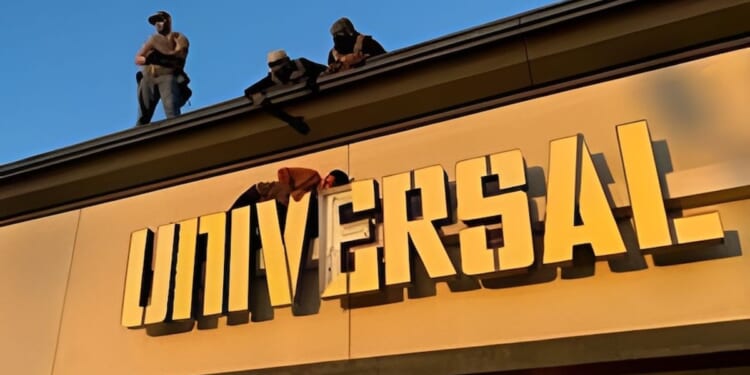 Migrant arrested after getting hung up on Texas laundromat sign