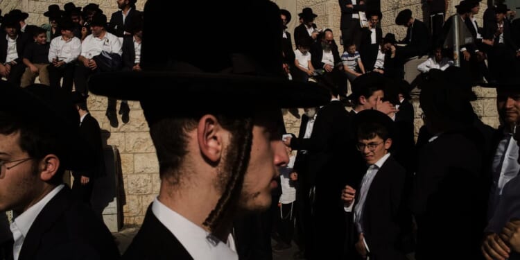 Tens of thousands of ultra-Orthodox Jews protesting military draft in Jerusalem