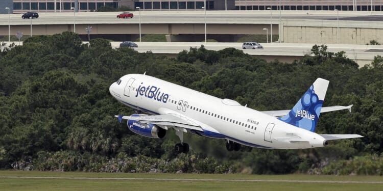 JetBlue emergency landing in Florida sends passengers to the hospital