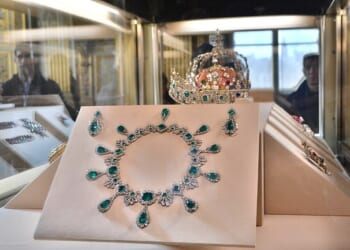 Louvre’s French Crown Jewels Looted in Brazen Daylight Raid – PJ Media