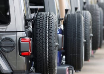 Chrysler recalls 320,000 Jeep plug-in hybrids due to faulty battery that can catch fire