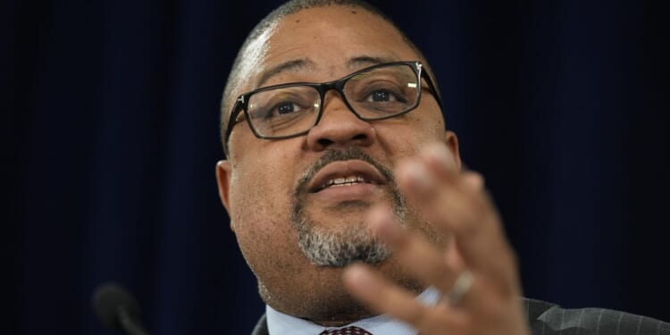 Soros-backed Manhattan District Attorney Bragg cruises to reelection