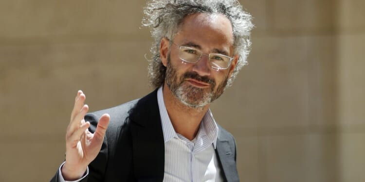 Palantir stock continues to slip despite CEO assurances