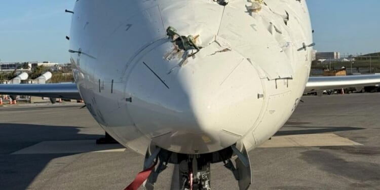 Delta pilot didn't recall instructions before NYC airport ground collision, NTSB report says