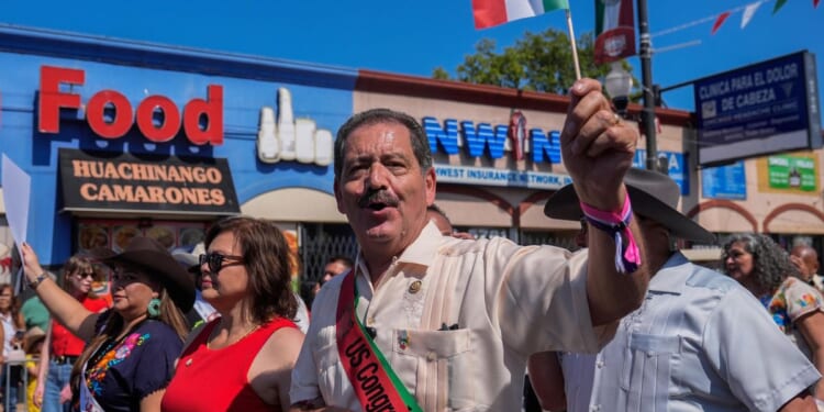 Illinois congressman forgoes reelection with eyebrow-raising move to place chief of staff on ballot