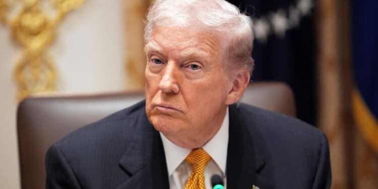 Trump promises every American will get $2,000 from tariff revenue