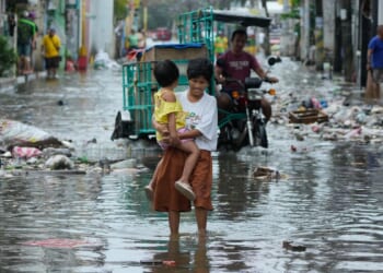 Typhoon Fung-wong blows away from the Philippines, leaving 8 dead and 1.4 million displaced